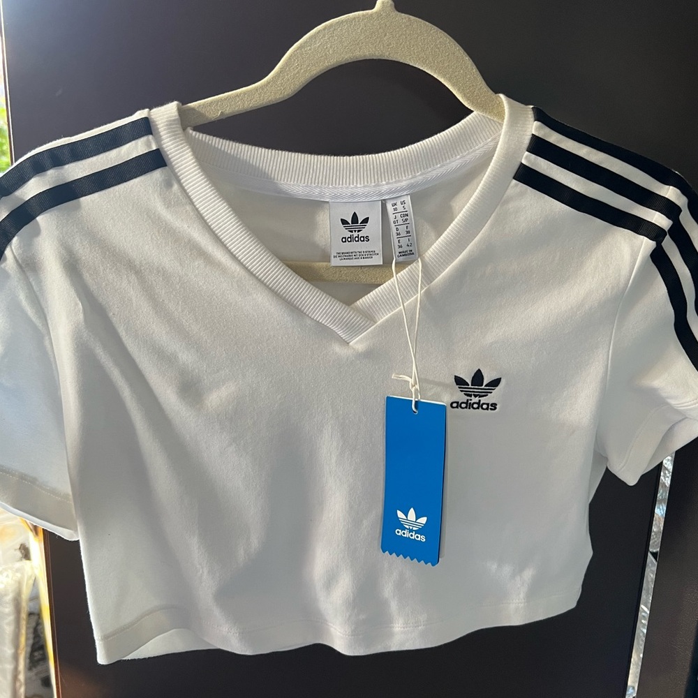 Adidas women’s crop top brand new w tags